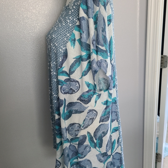 Top - Picture 4 of 4